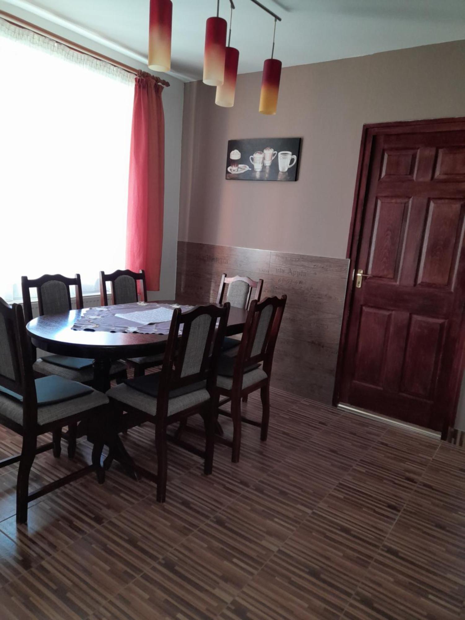 Vadrozsa Vendeghaz-Apartman Demjén Exteriér fotografie