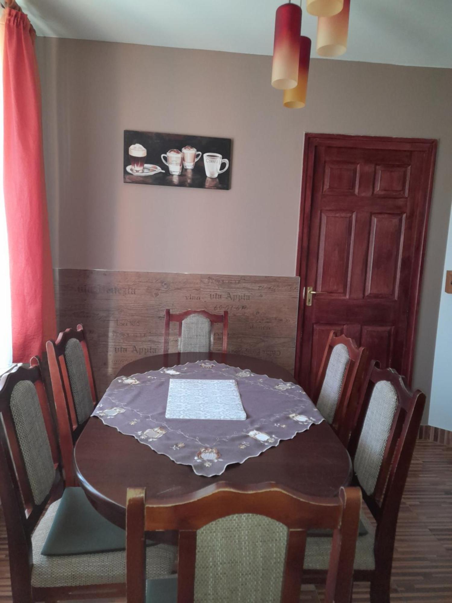 Vadrozsa Vendeghaz-Apartman Demjén Exteriér fotografie